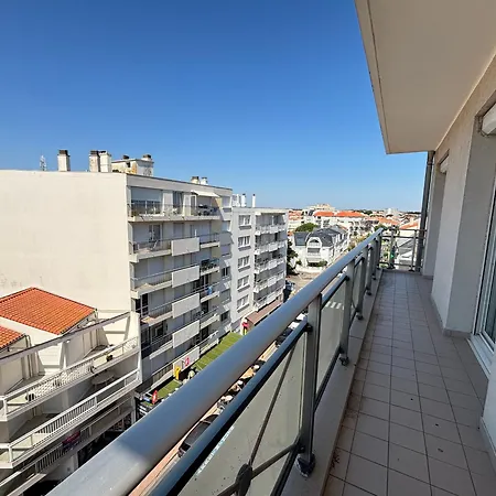 Pour 6 Personnes Aux Sables-d'olonne, Proche Plage, Avec Balcon - Fr-1-197-192 * Les Sables-dʼOlonne