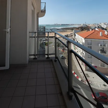 Confortable 6 Pers. Aux Sables-d'olonne Avec Balcon Et Vue Laterale Sur La - Fr-1-197-192 דירה *