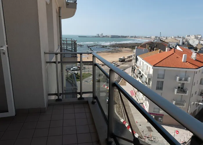 Apartamento Pour 6 Personnes Aux Sables-d'olonne, Proche Plage, Avec Balcon - Fr-1-197-192